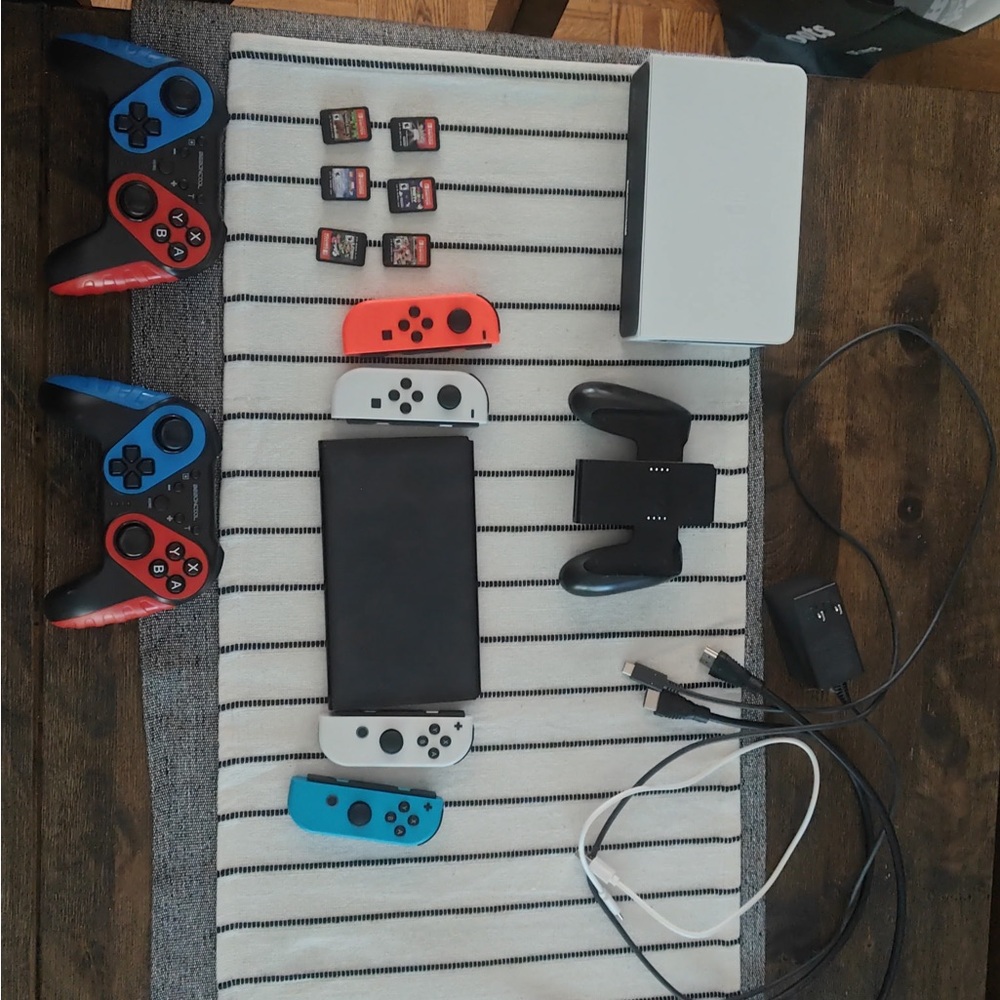 6 games + Nintendo Switch OLED